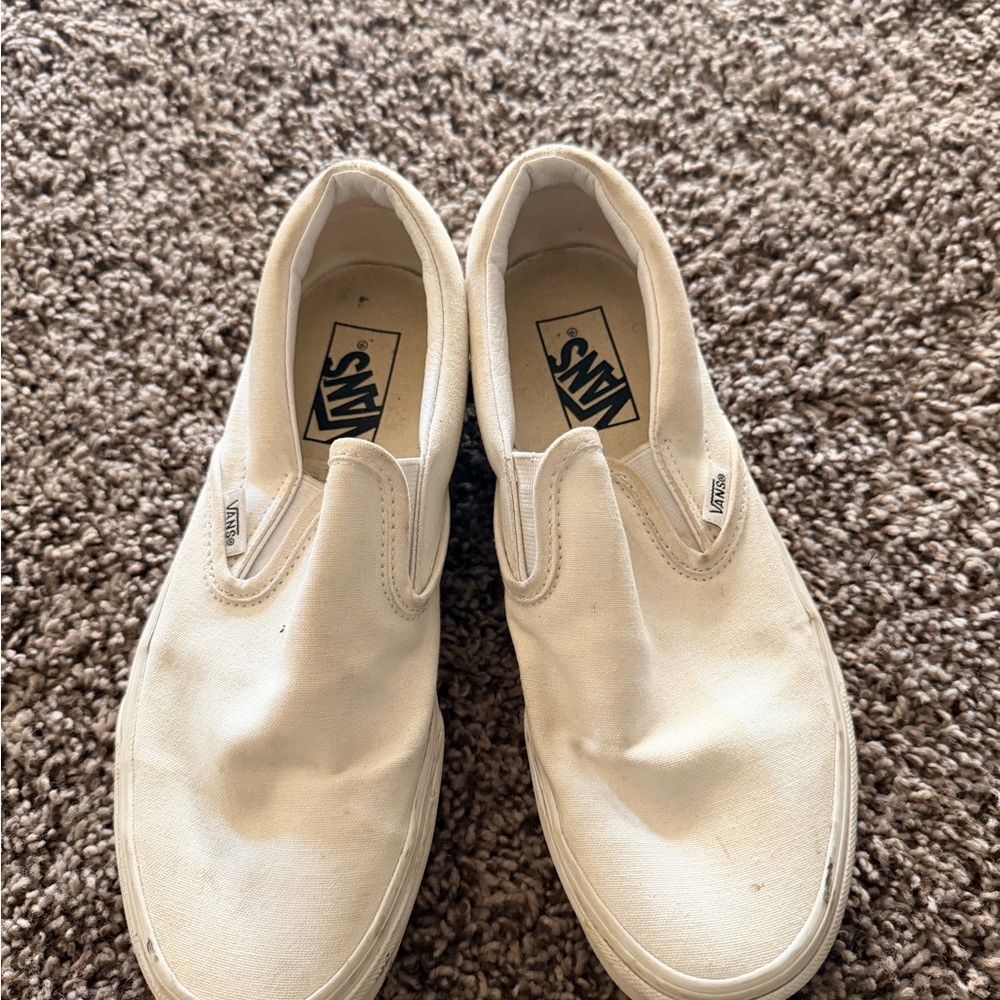 Vans Kids Slip-On Sneakers in Cream Canvas